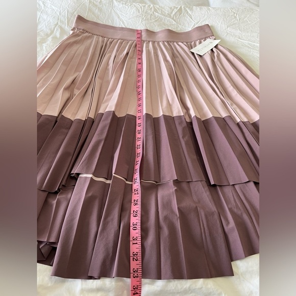 Athleta | Women's Plus Size 2X Swing Forward Pull Pleated Pull On Skirt NWT - Picture 2 of 8